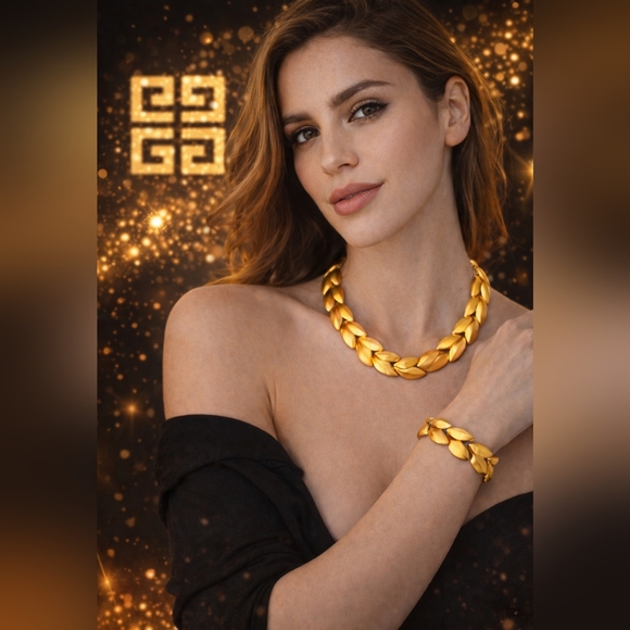 Givenchy Jewelry - Givenchy MSRP $2800 Vintage 1970s Satin GOLD Leaf Link Interlocked Collar SET